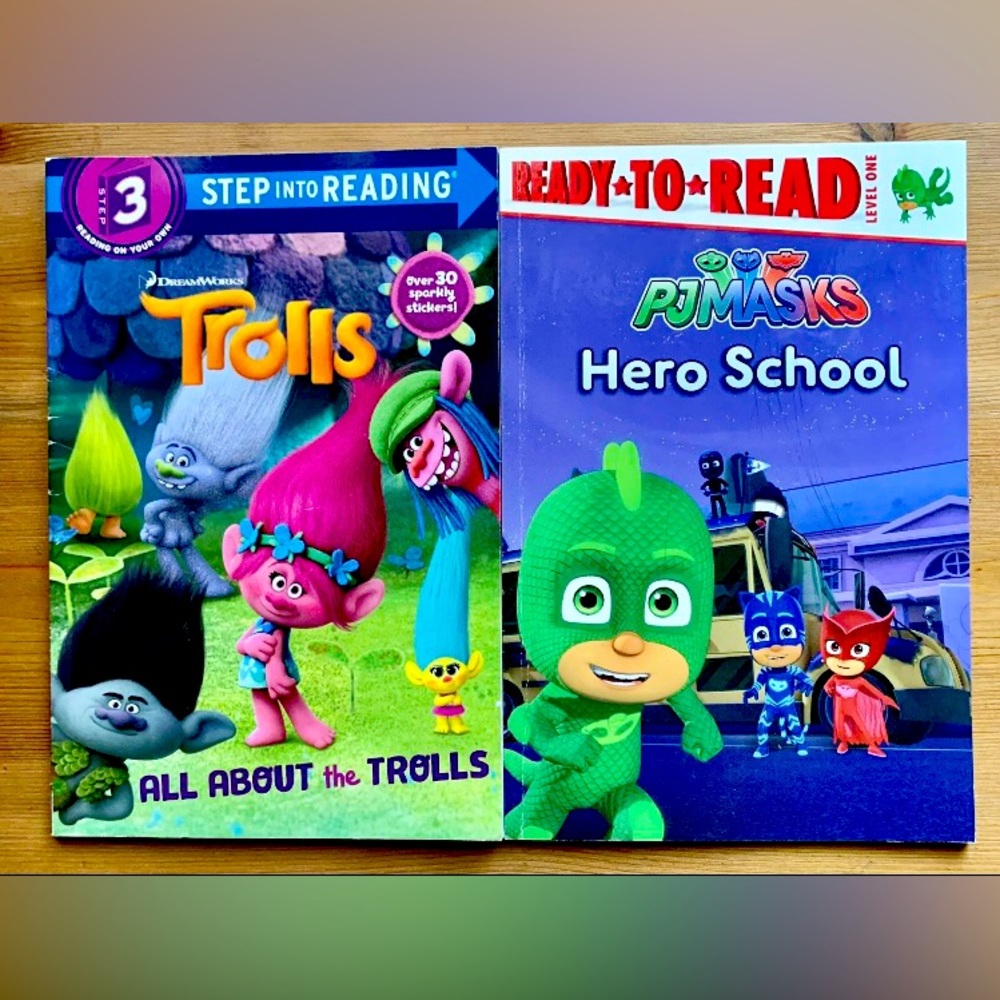📚📚Lot of 2 Childrens Paperback Books 🦸🏻PJ Masks and Trolls🧌